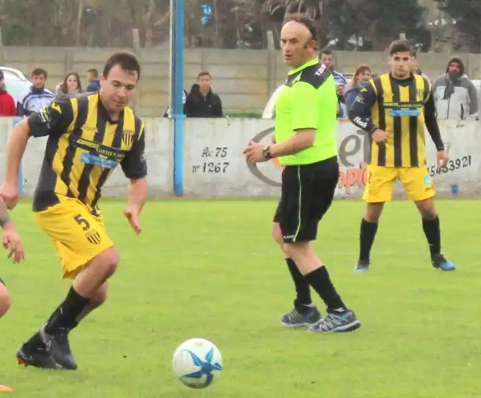 Newbery avanzó a semifinales
