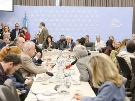 Malvinas: LLA dictaminó el proyecto de
soberanía, con cambios a pedir de EE. UU.