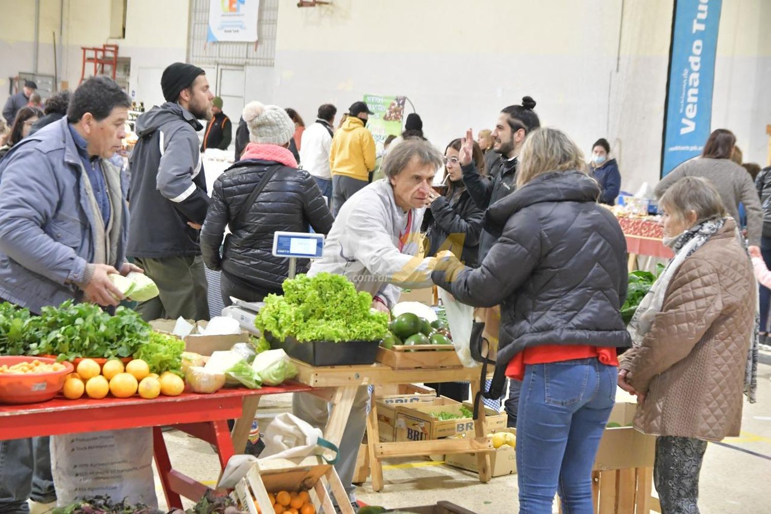 La feria municipal recreó el espíritu del histórico Mercado de 1938 en las instalaciones del CEF 