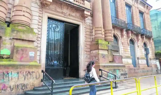 Tres empresas interesadas en remodelar el Normal 2