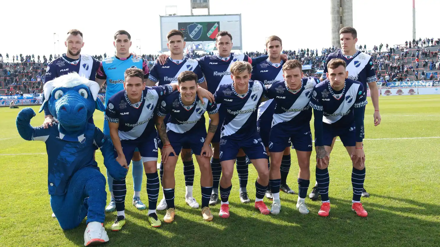 El Torito terminó último por detrás de Arsenal, con 33 unidades, 18 goles a favor y 33 en contra.