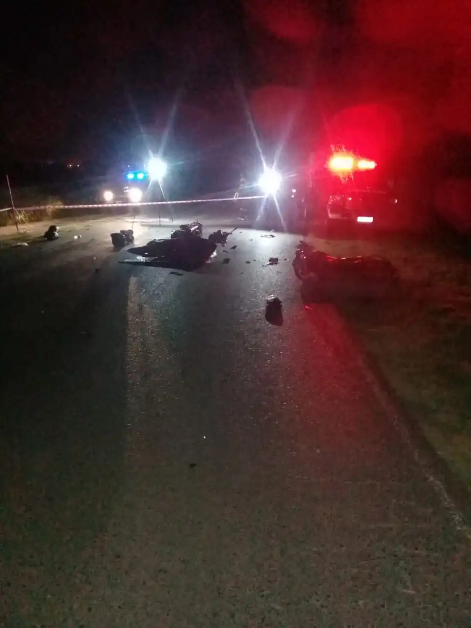 Dos motocicletas chocaron frontalmente en la ruta que une Crespo con Racedo