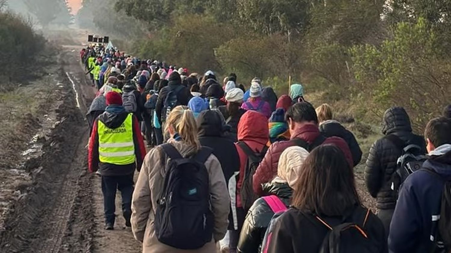 Histórica peregrinación: unos 5.000 fieles marcharon 40 kilómetros en Entre Ríos para adorar a la Virgen