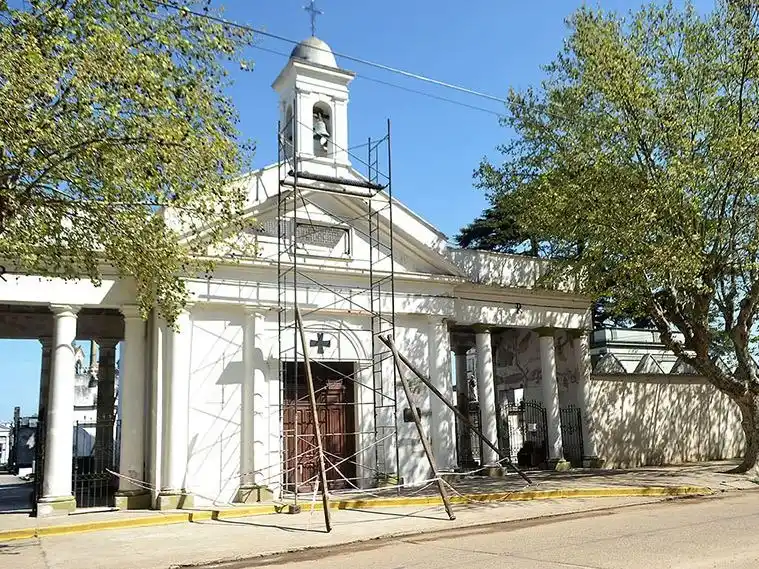 Cementerio municipal: obras de restauración edilicia y construcción de nichos en marcha