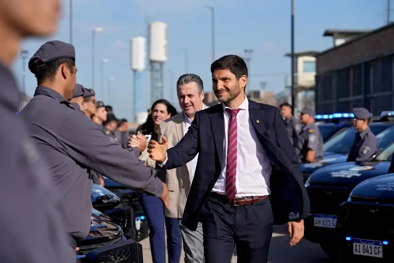 Pullaro a las fuerzas de seguridad: “Lograron algo que parecía impensado en la provincia y en Argentina, que es reducir los niveles de delito y de violencia” - 2