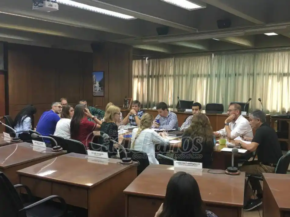 Reunión de concejales con integrantes del DEM