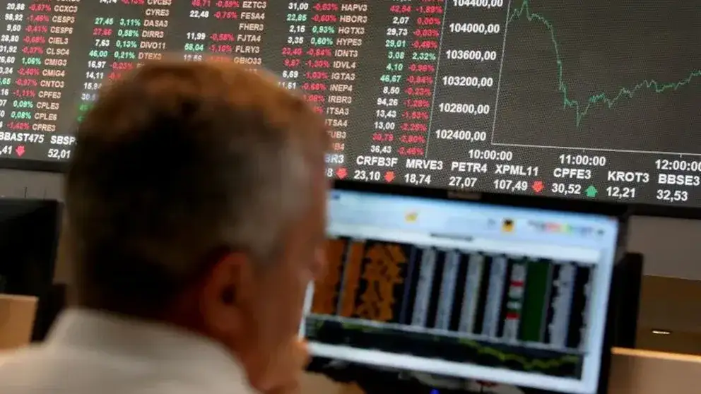 Las acciones brasileñas rebotan tras el colapso post electoral y el real recupera terreno frente al dólar