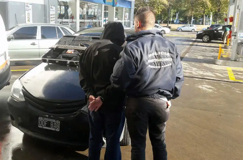 Le robó la guitarra y después se la intentó vender: quedó detenido