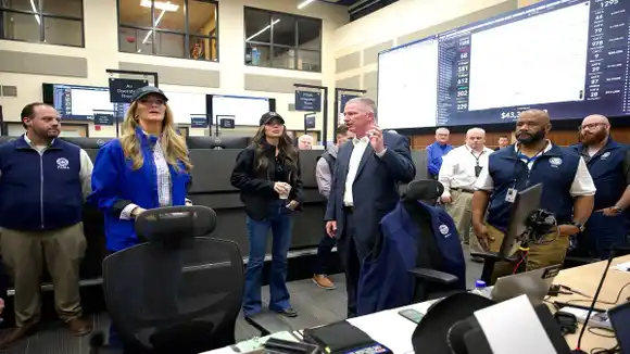 Secretaria Kristi Noem: Gobierno de TRUMP ha detenido a 20.000 migrantes a un mes de regresar a la CASA BLANCA