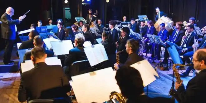 La Banda Sinfónica Municipal de San Lorenzo “Orlando Scalona”.