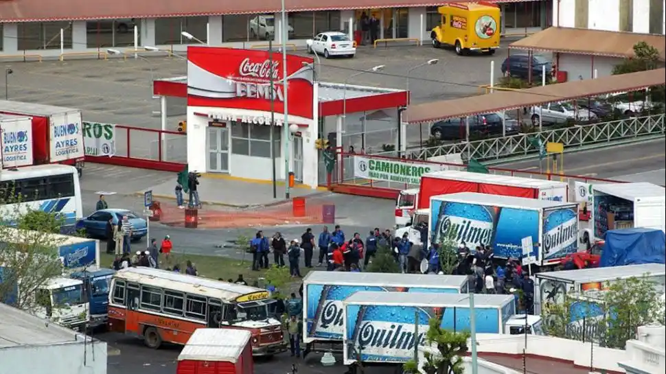 Golpe comando a planta de Coca Cola en Loma Hermosa