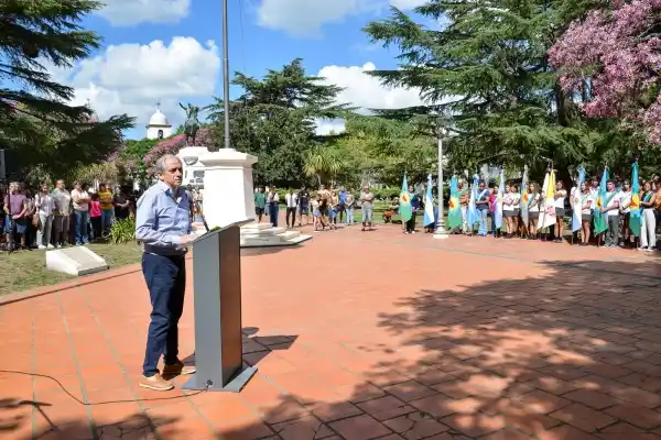 Javier Gastón encabezó la conmemoración del Día Nacional de la Memoria
