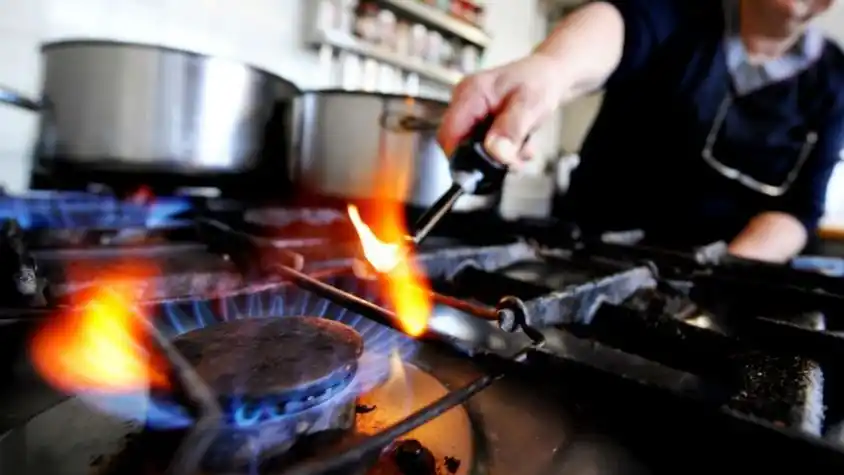 El gobierno nacional da marcha atrás con el aumento extra del gas