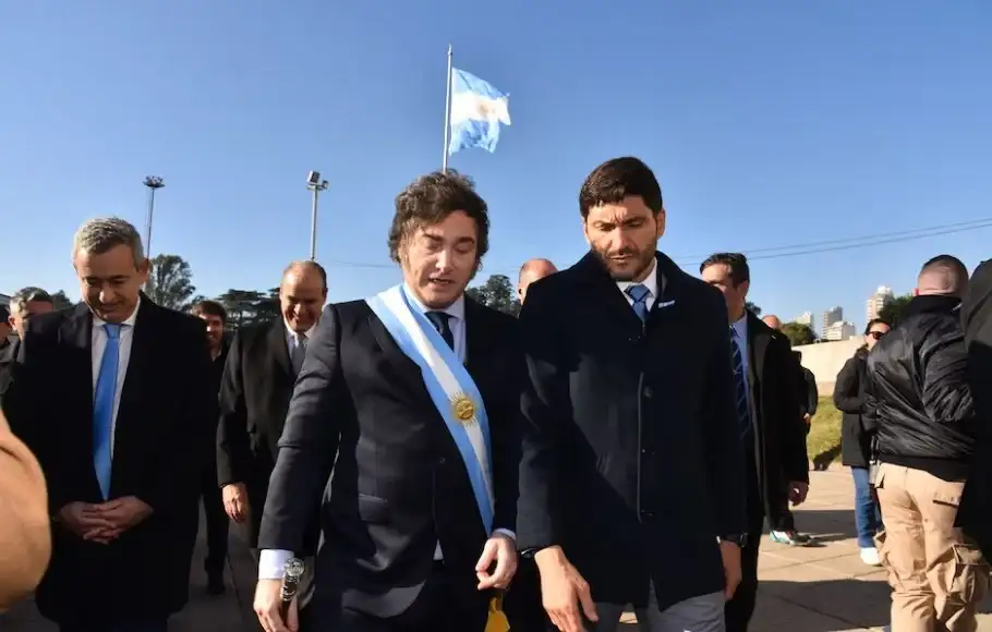 Milei en Rosario: el Presidente reivindicó a Belgrano como “primer intelectual liberal económico argentino”