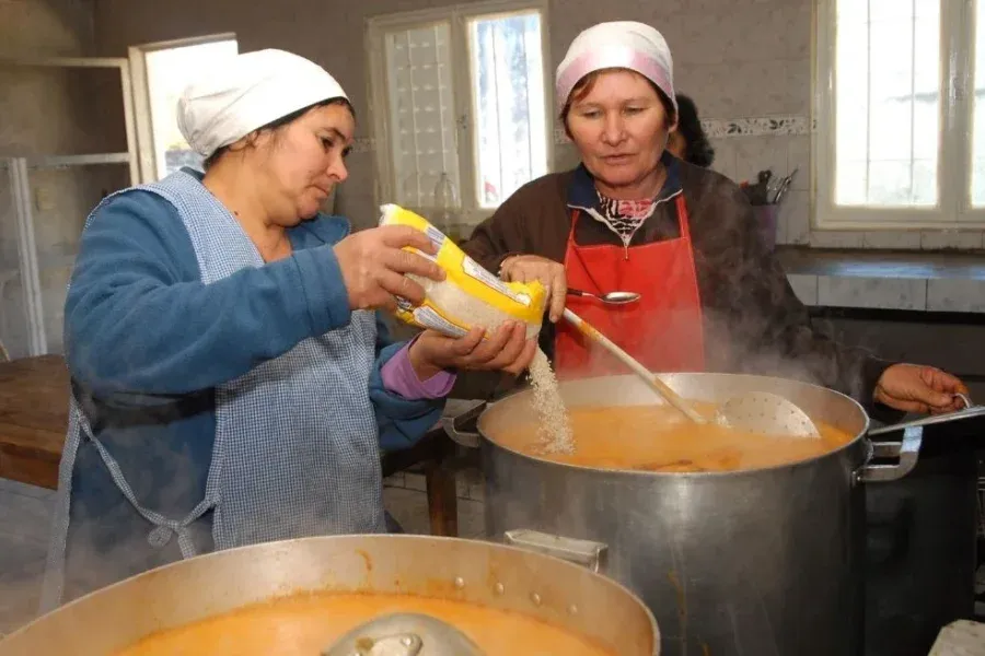 Se reforzará la asistencia a comedores y merenderos en todo el país