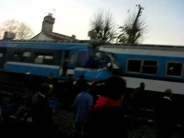 Choque de trenes en Castelar: Confirman que hay víctimas fatales