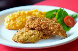 Milanesa de pollo: el plato favorito indiscutido de los argentinos, según un estudio