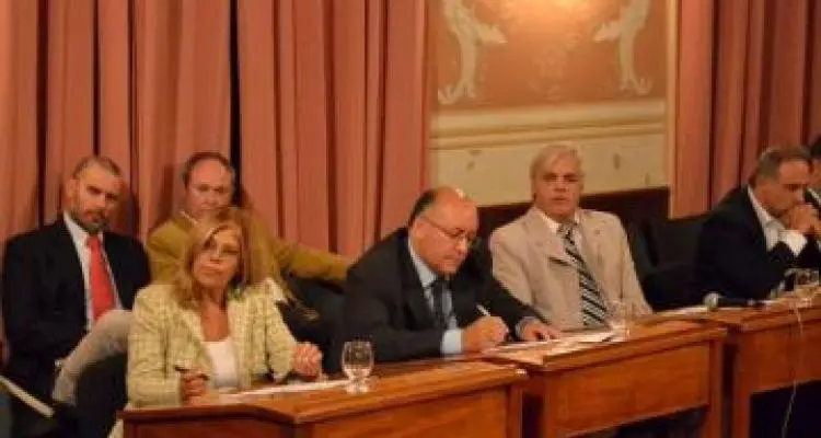 Pedido de informe por Actur