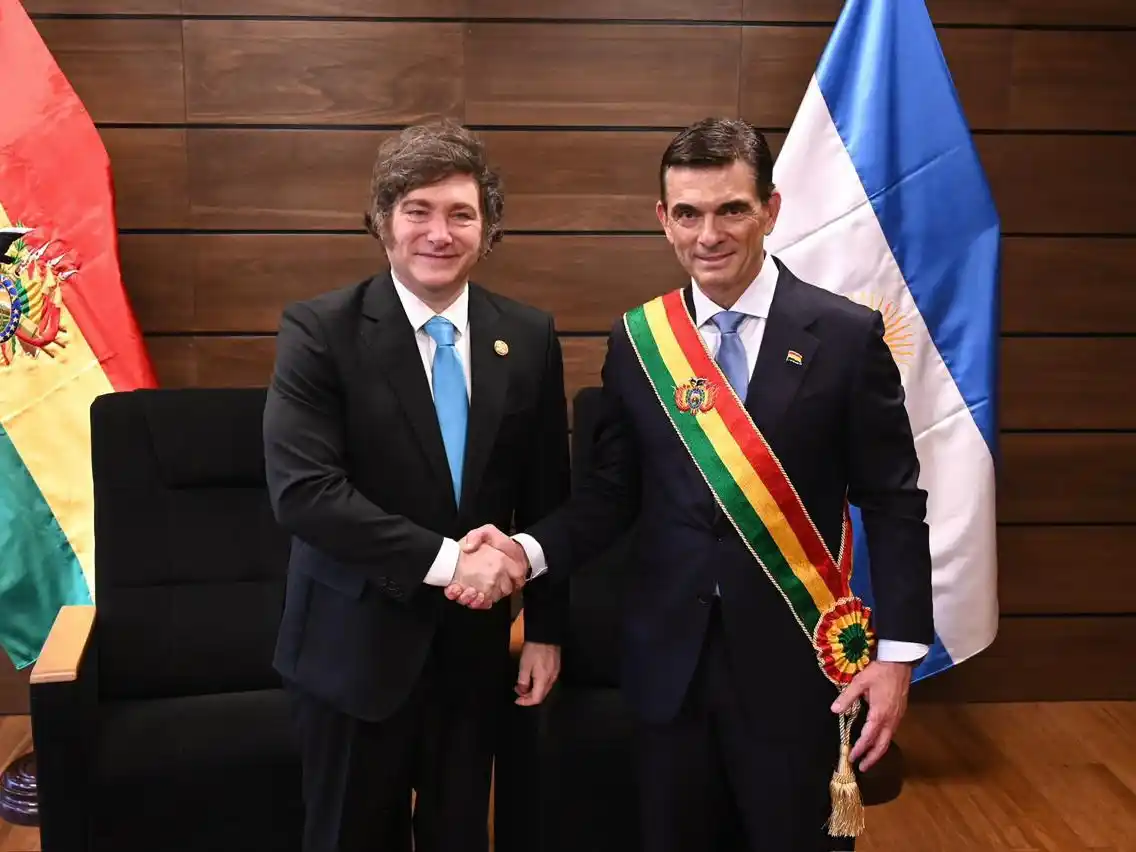 Javier Milei respaldó a Rodrigo Paz Pereira tras el envío de ayuda humanitaria a Bolivia