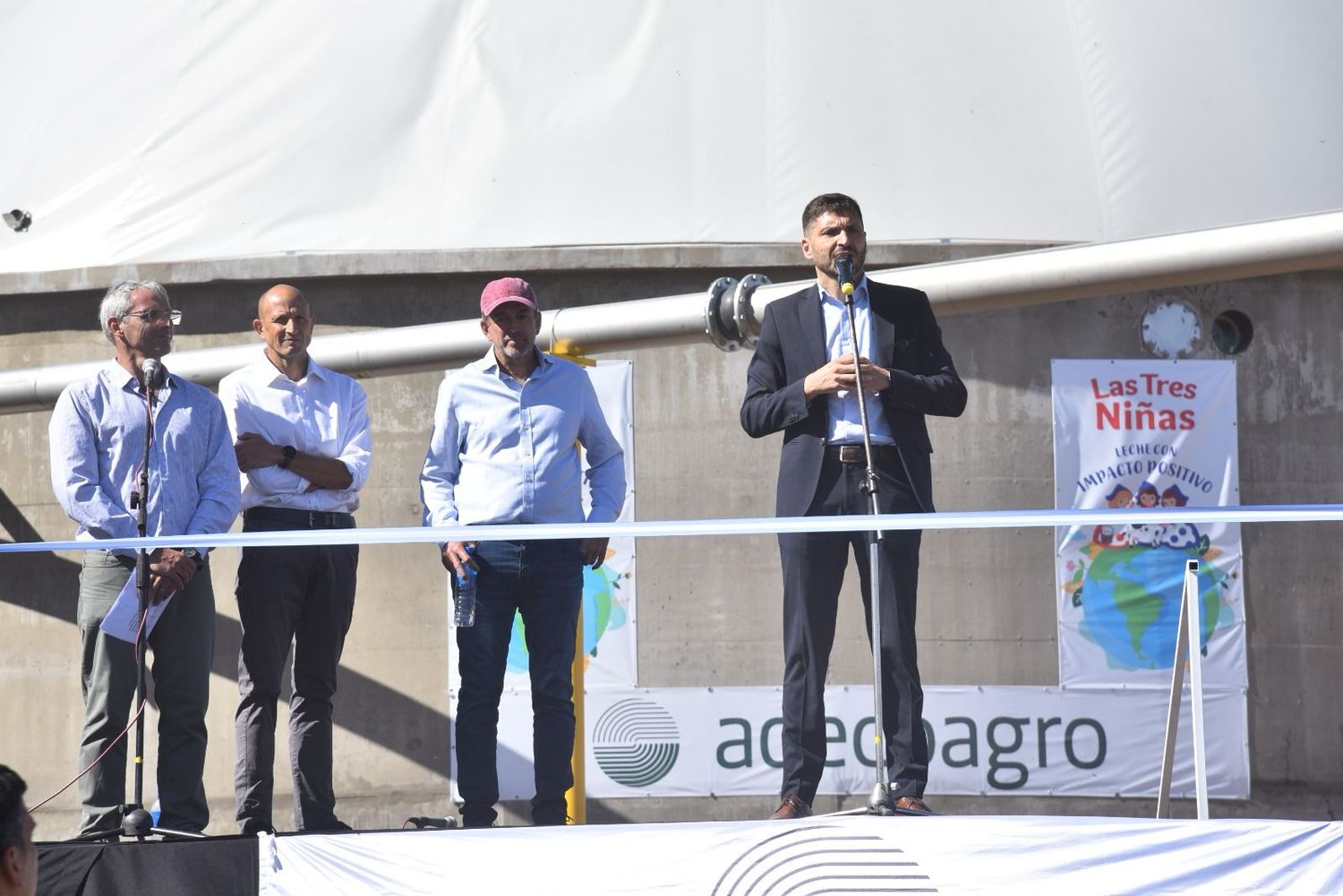 “Queremos mostrarle a todo el país el valor de nuestro sistema productivo con el uso de energías renovables”, expresó el gobernador.