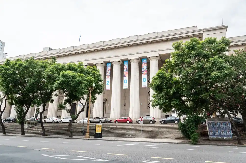La UBA acortó la duración de Ingeniería y Medicina, entre otras: cuánto tiempo demandarán