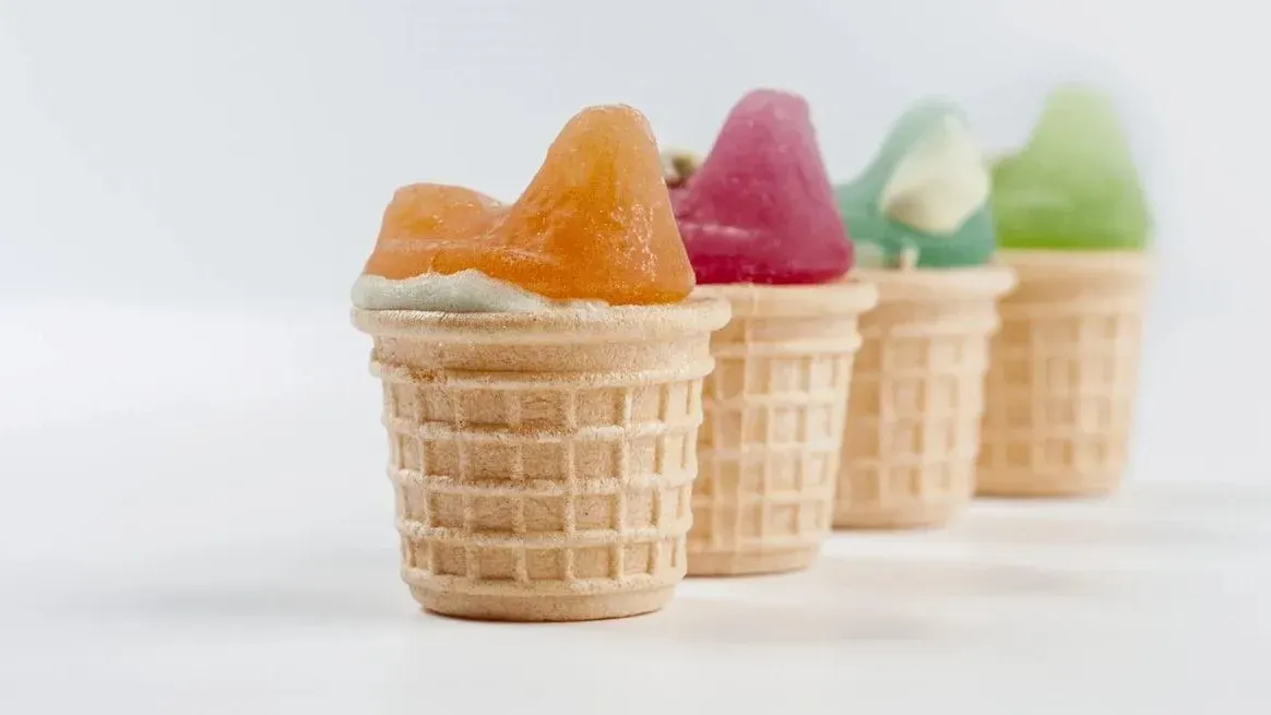 “Golosina a base de oblea y azúcar marca Gallinita Orly”, fabricada por PEPO S.R.L