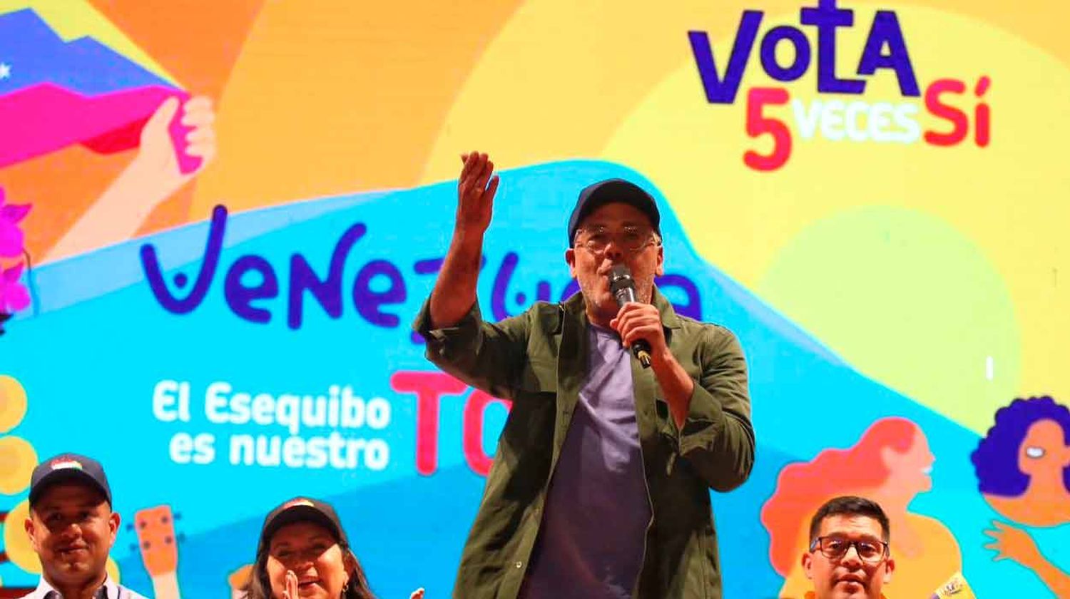 No vamos a permitir que una cuerda de ladrones con su “lacayo guyanés» nos roben: Jorge Rodríguez le dio con todo a ExxonMobil