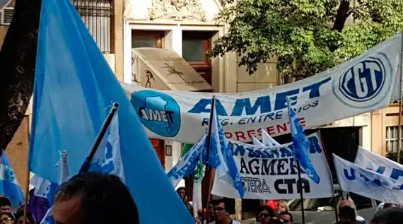 Grave caída del poder adquisitivo del salario docente en Entre Ríos