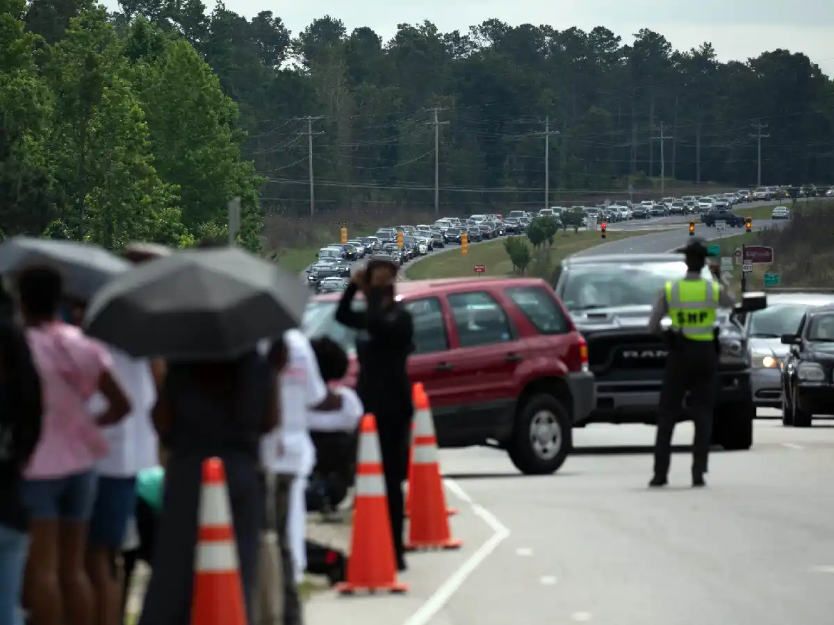 Multitudinaria protesta contra el racismo en Washington