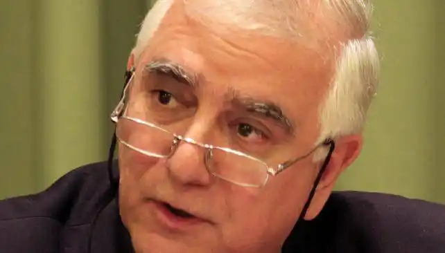 Socios o amigos. Todavía se puede elegir.