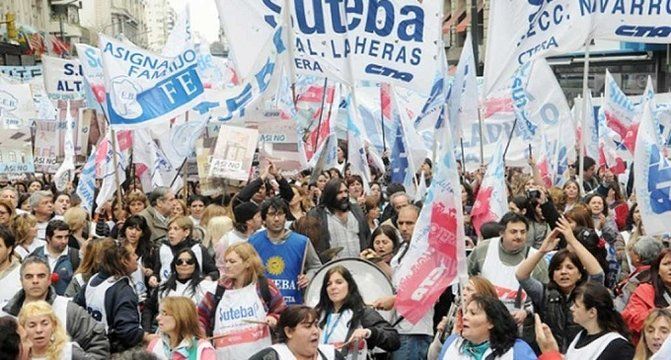 Se recrudece el conflicto: Nuevo paro de docentes bonaerenses y Vidal descuenta los días