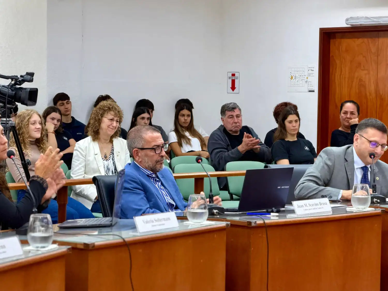 El Concejo Municipal de Rafaela aprobó cinco proyectos clave en una sesión con estudiantes - 3
