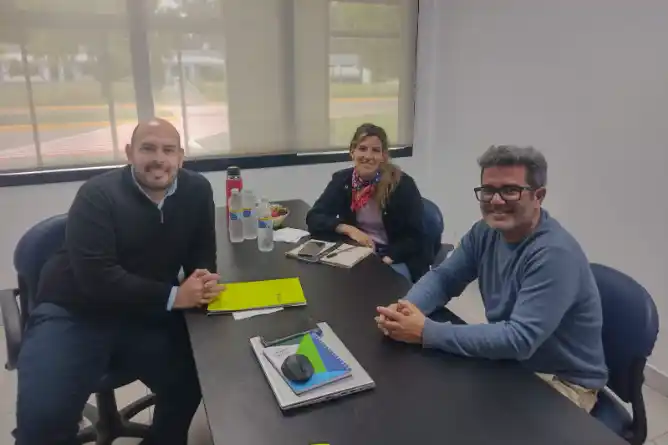 Reunión de trabajo entre Municipalidad y Aguas de Origen – Planta Villa del Sur