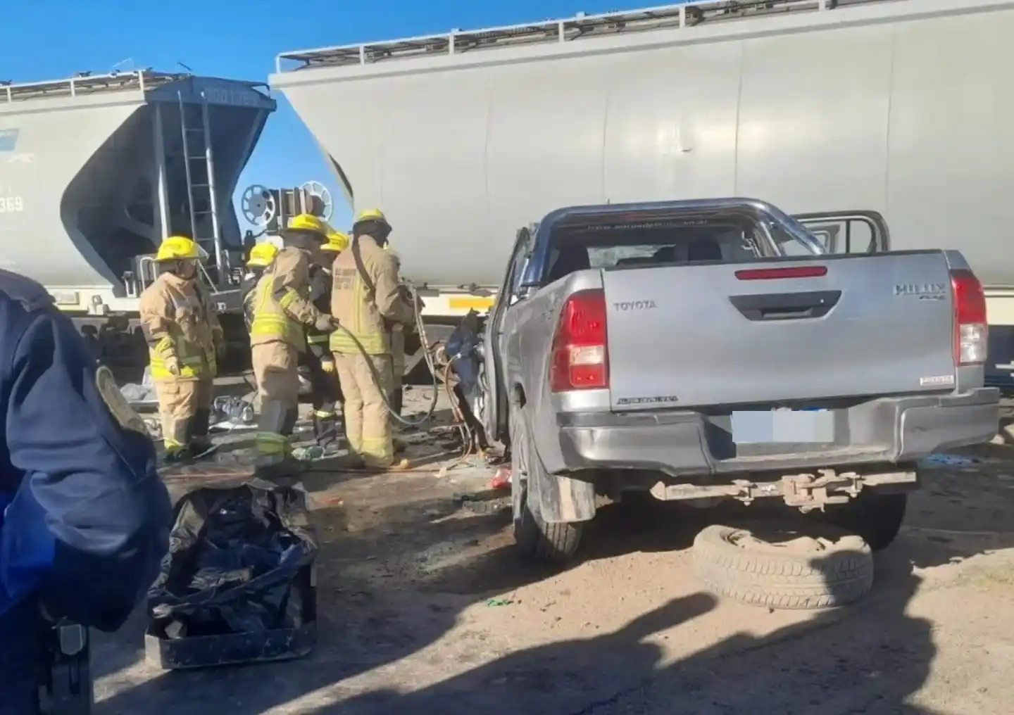 Tres amigos oriundos de Tres Arroyos fallecieron en un choque con un tren en Entre Ríos