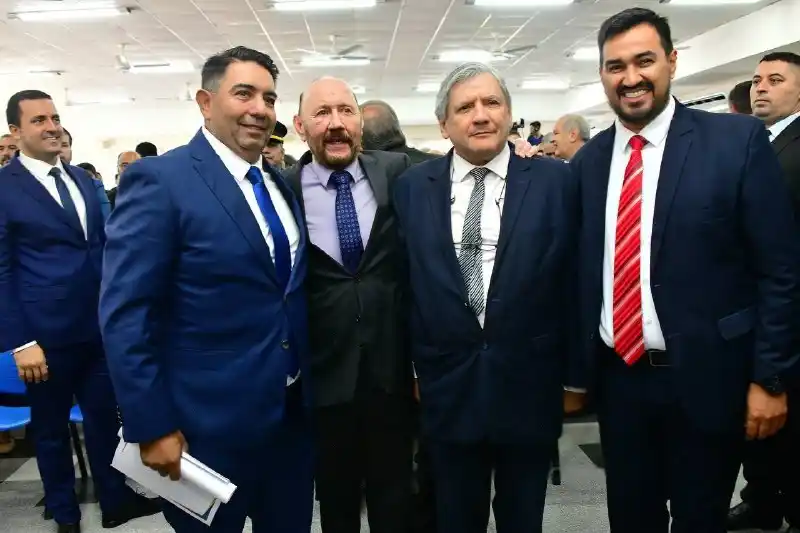 Caniza recibió el diploma como intendente de Clorinda