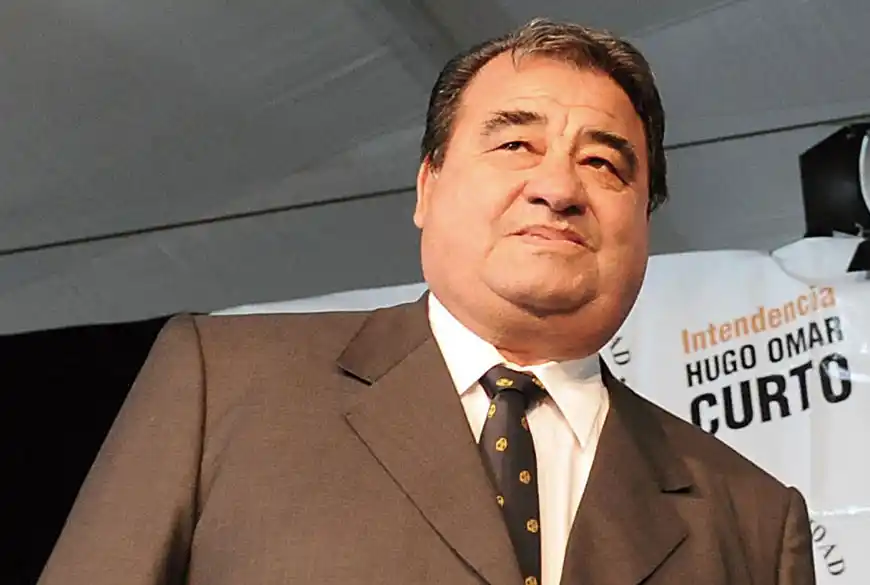 Curto: "Los travestis tienen una enfermedad, no es normal que un hombre sea mujer"