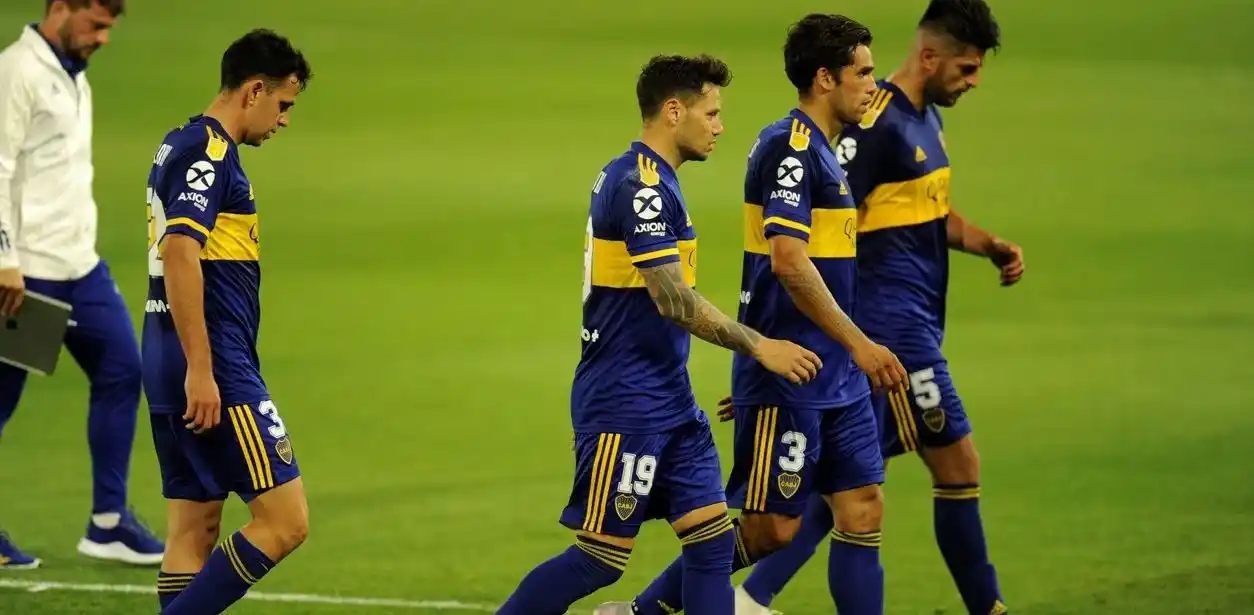 Volvió a perder Boca: cayó frente a Lanús 2 a 1