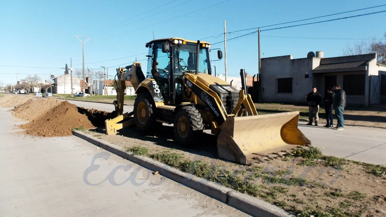 Comenzaron los trabajos para iluminar una avenida de Quequén