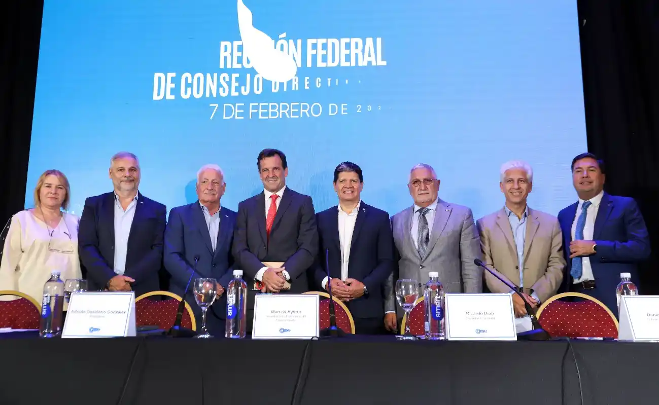 González, Ayerra, Diab, Fernández, Castillo, Kahale, Ibáñez y Taladrid.