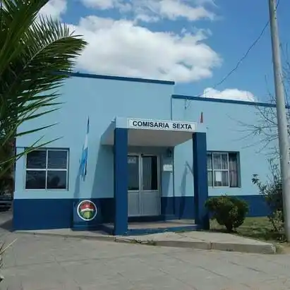 Tres nenes detenidos con guitarra ajena