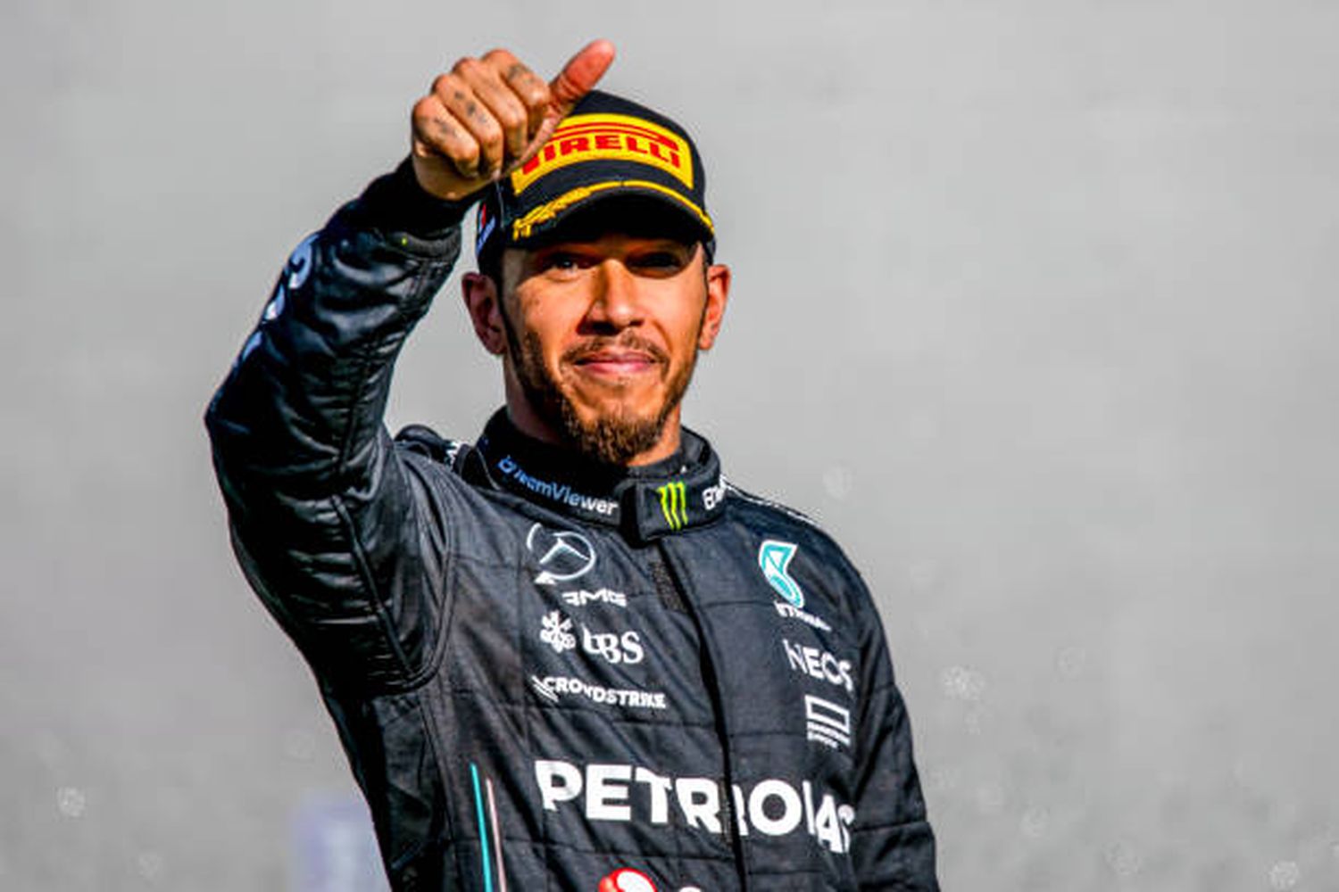 Hamilton presiona a "Checo" por el subcampeonato