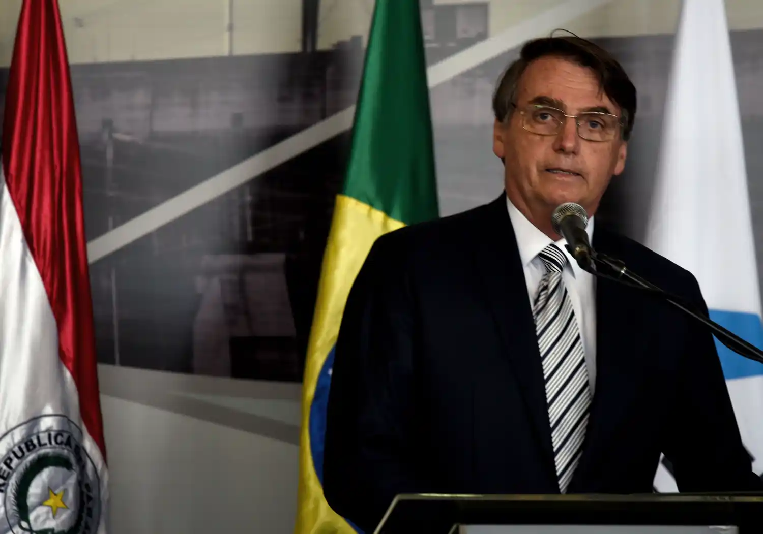 El presidente Jair Bolsonaro le declaró la "guerra" al carnaval