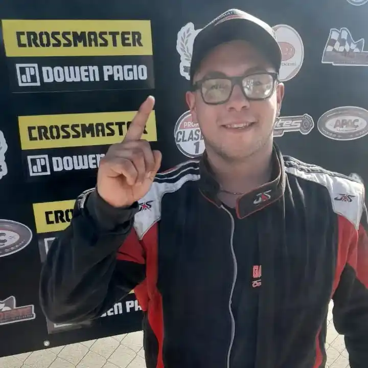 El tandilense Juan Garmendia, ganador en TS 1850 A y líder de los playoff.