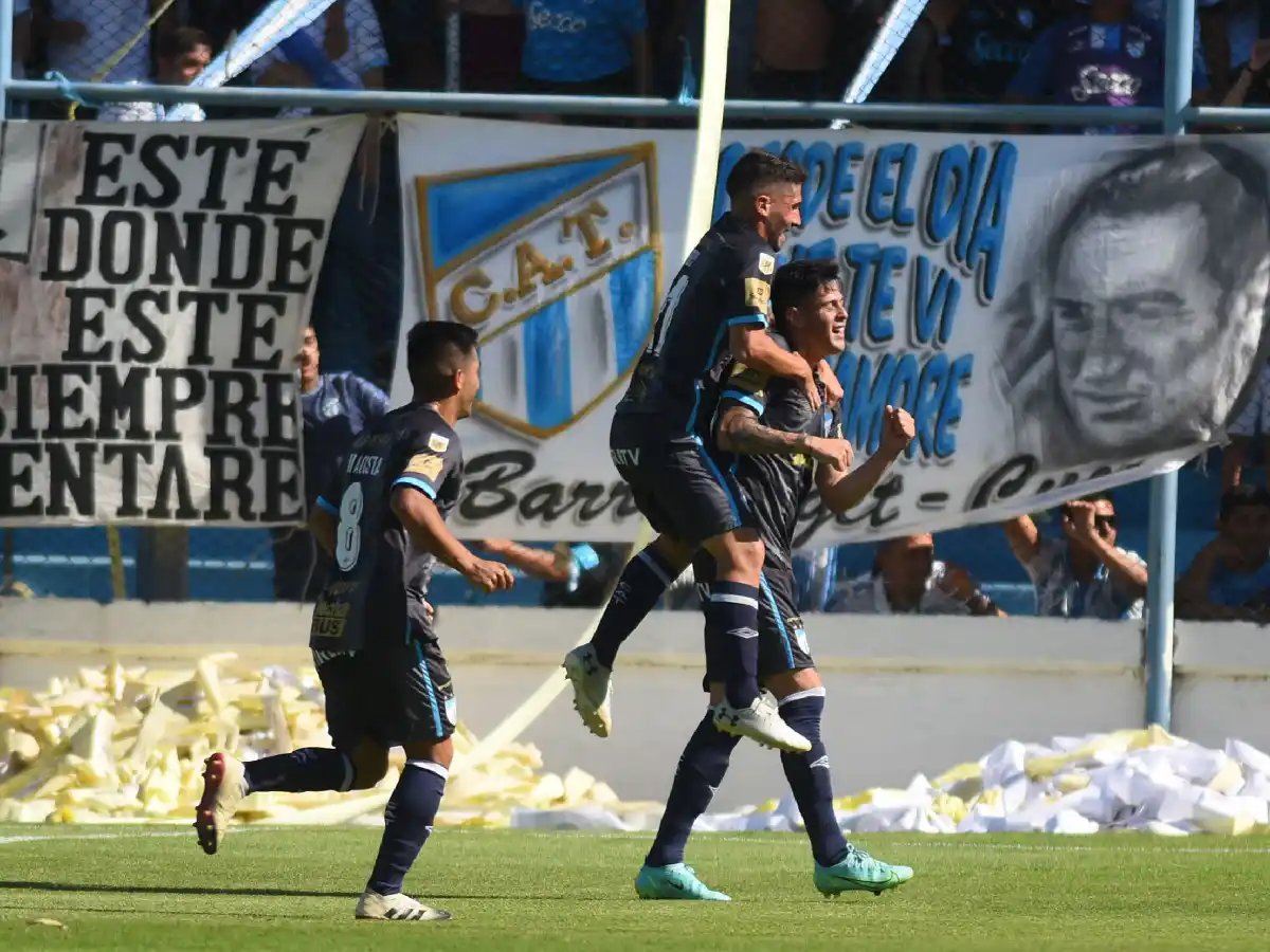 Atlético Tucumán se hizo fuerte ante su gente