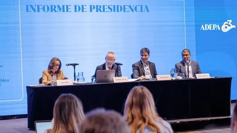 La Asociación de Entidades Periodísticas Argentinas (ADEPA) inauguró este jueves en Puerto Madryn, Chubut, su 63ª Asamblea General Ordinaria.