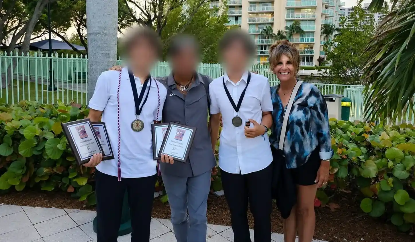 La mujer que estafaba con viajes que nunca se contrataban fue extraditada desde Estados Unidos.