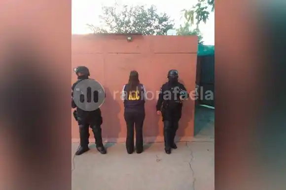 Allanamiento en el sur de la ciudad: resultados positivos con la detención de una mujer