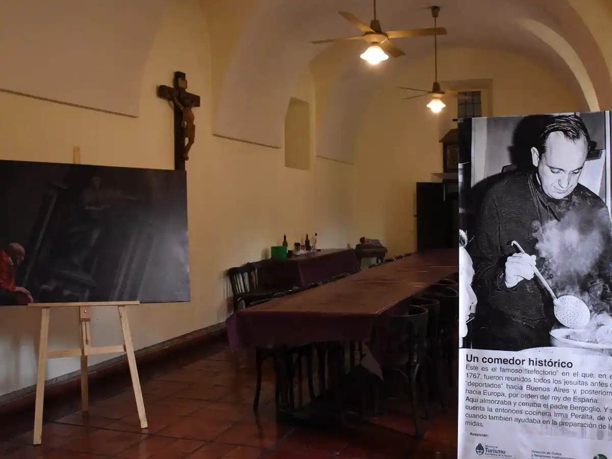 Abrieron al público la habitación del Papa Francisco en la Residencia Mayor Jesuítica de Córdoba