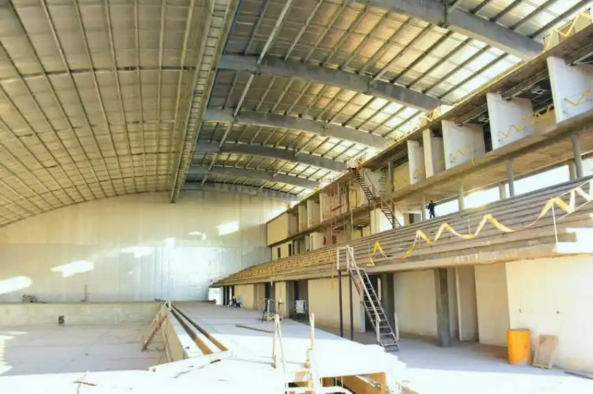 Pileta olímpica climatizada: Se completó más del 50% de la obra