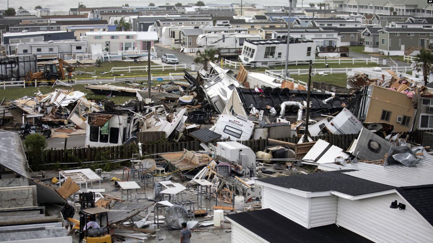 Dorian azota las Carolinas con tornados, fuertes vientos, marejada y lluvia